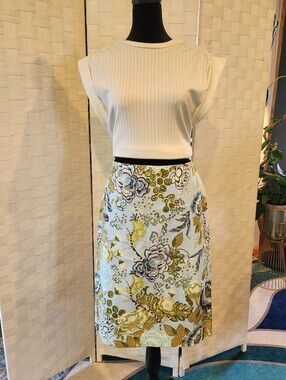 Talbots Floral Midi Skirt in White, Green and Blue Size 10